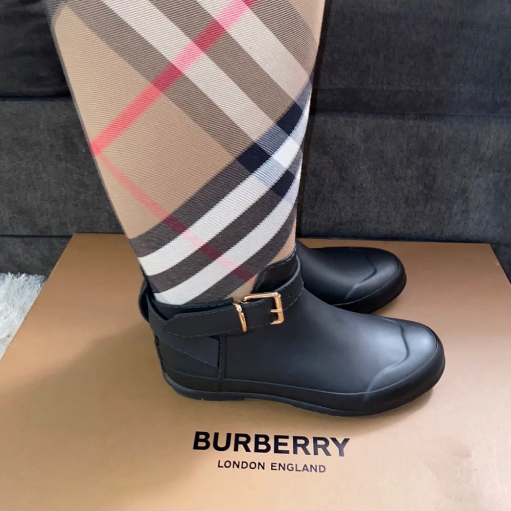 Authentic Burberry Rain-Boot - image 2